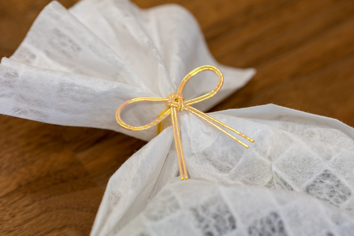 10 Mizuhiki ornaments with ties