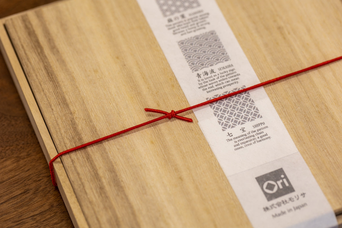 10 Mizuhiki ornaments with rubber bands