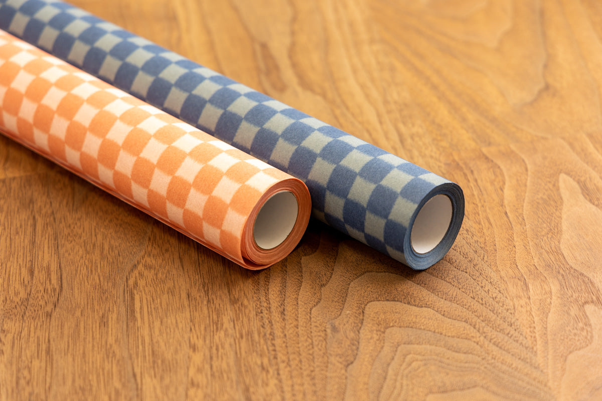 Small roll/overprinting (checkered)