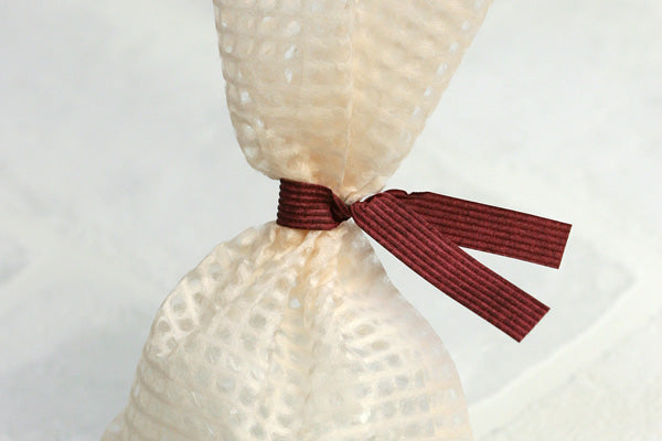 ひねりぼん/エンジ