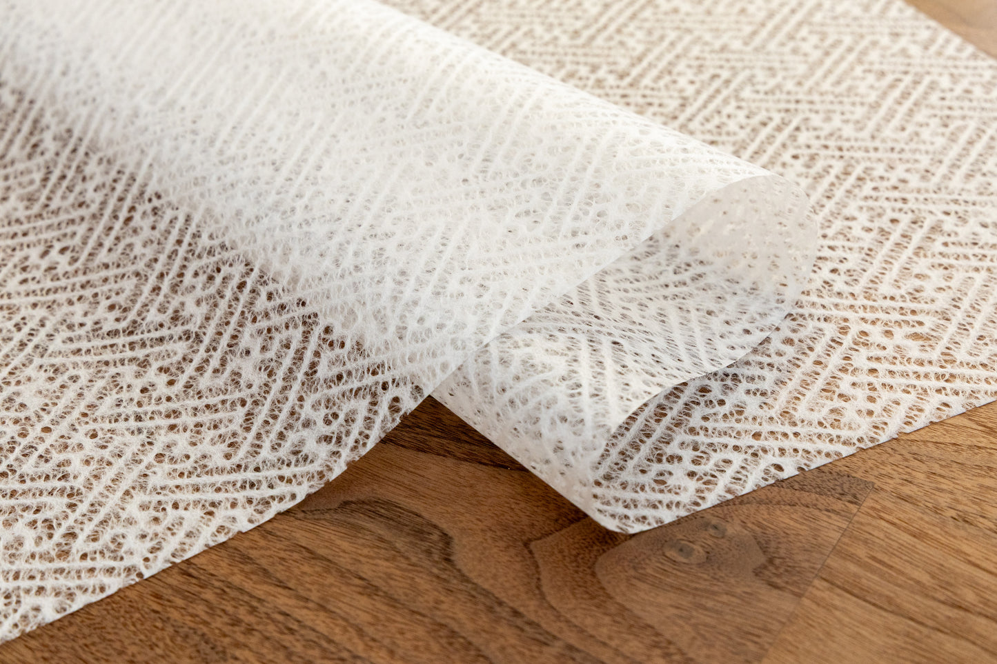 レース薄様紙　平判紙/紗綾型（さやがた）