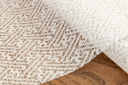 レース薄様紙　平判紙/紗綾型（さやがた）